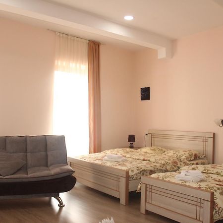 Hotel Vita Tbilisi Ngoại thất bức ảnh