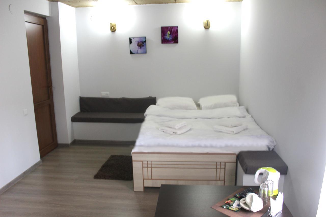 Hotel Vita Tbilisi Ngoại thất bức ảnh