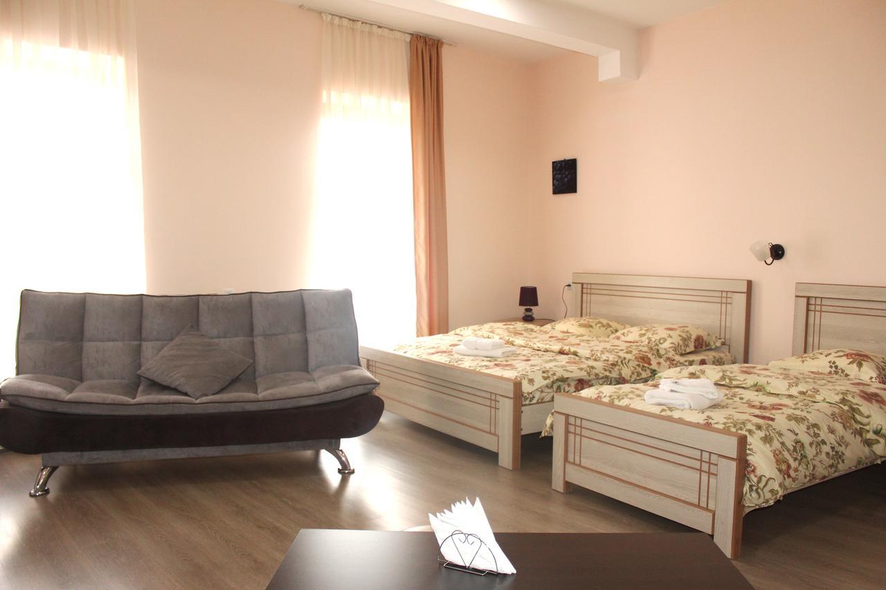 Hotel Vita Tbilisi Ngoại thất bức ảnh