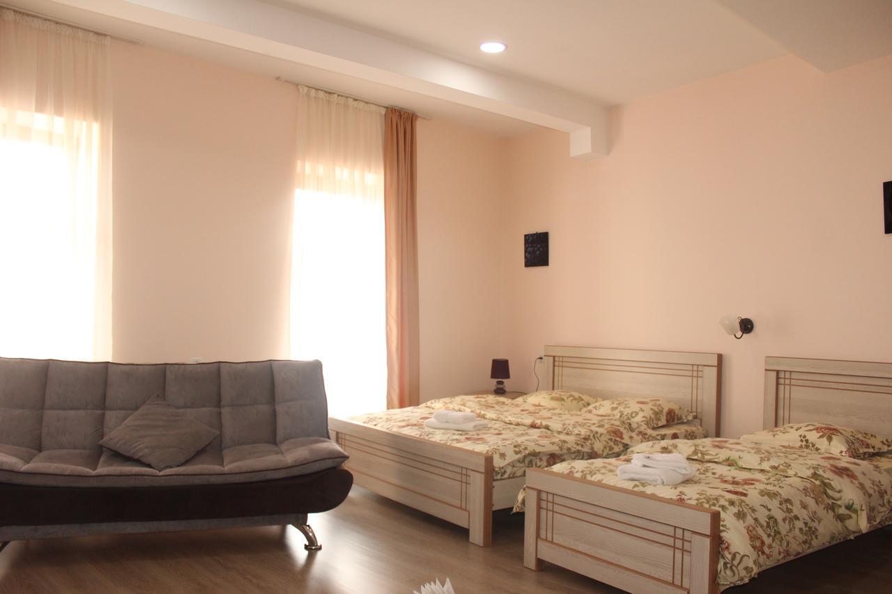 Hotel Vita Tbilisi Ngoại thất bức ảnh