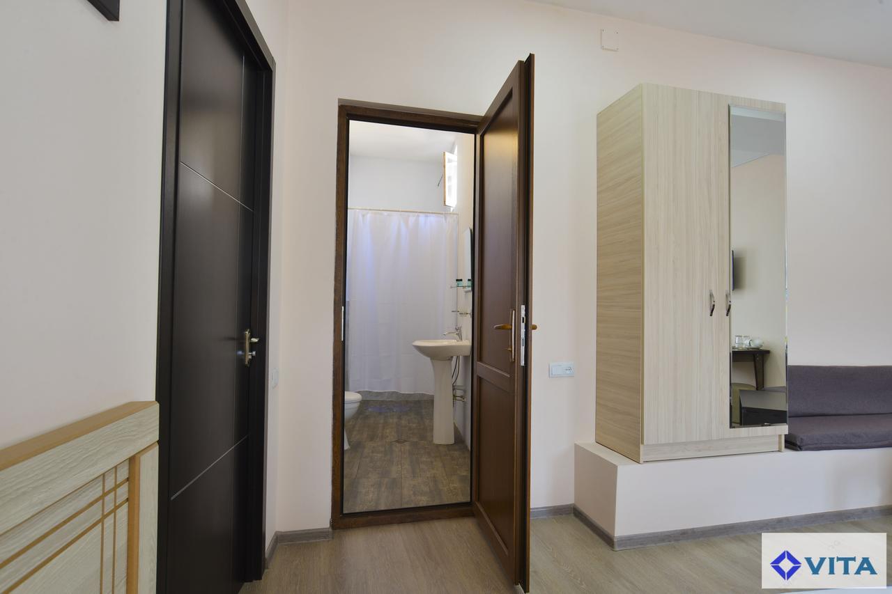 Hotel Vita Tbilisi Ngoại thất bức ảnh