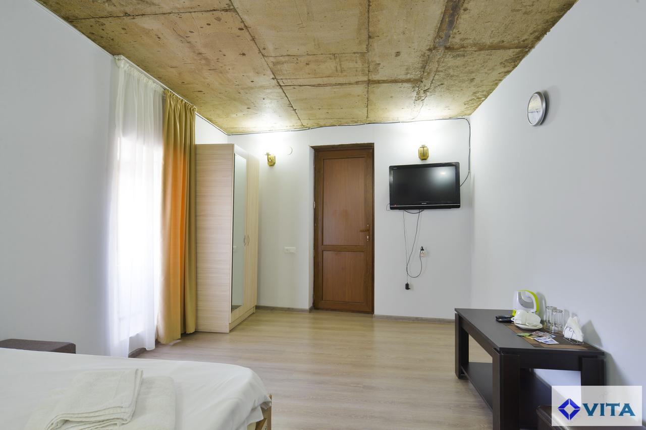 Hotel Vita Tbilisi Ngoại thất bức ảnh