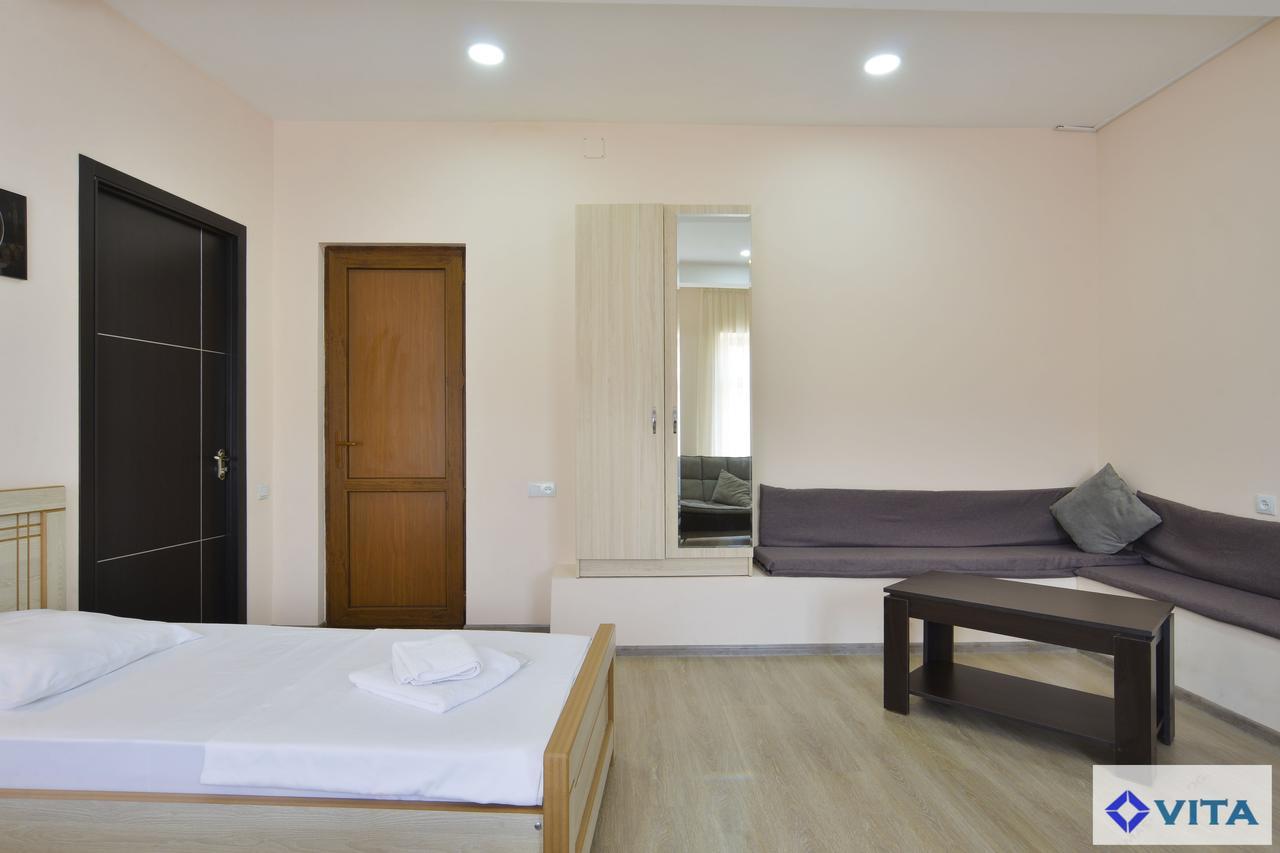 Hotel Vita Tbilisi Ngoại thất bức ảnh
