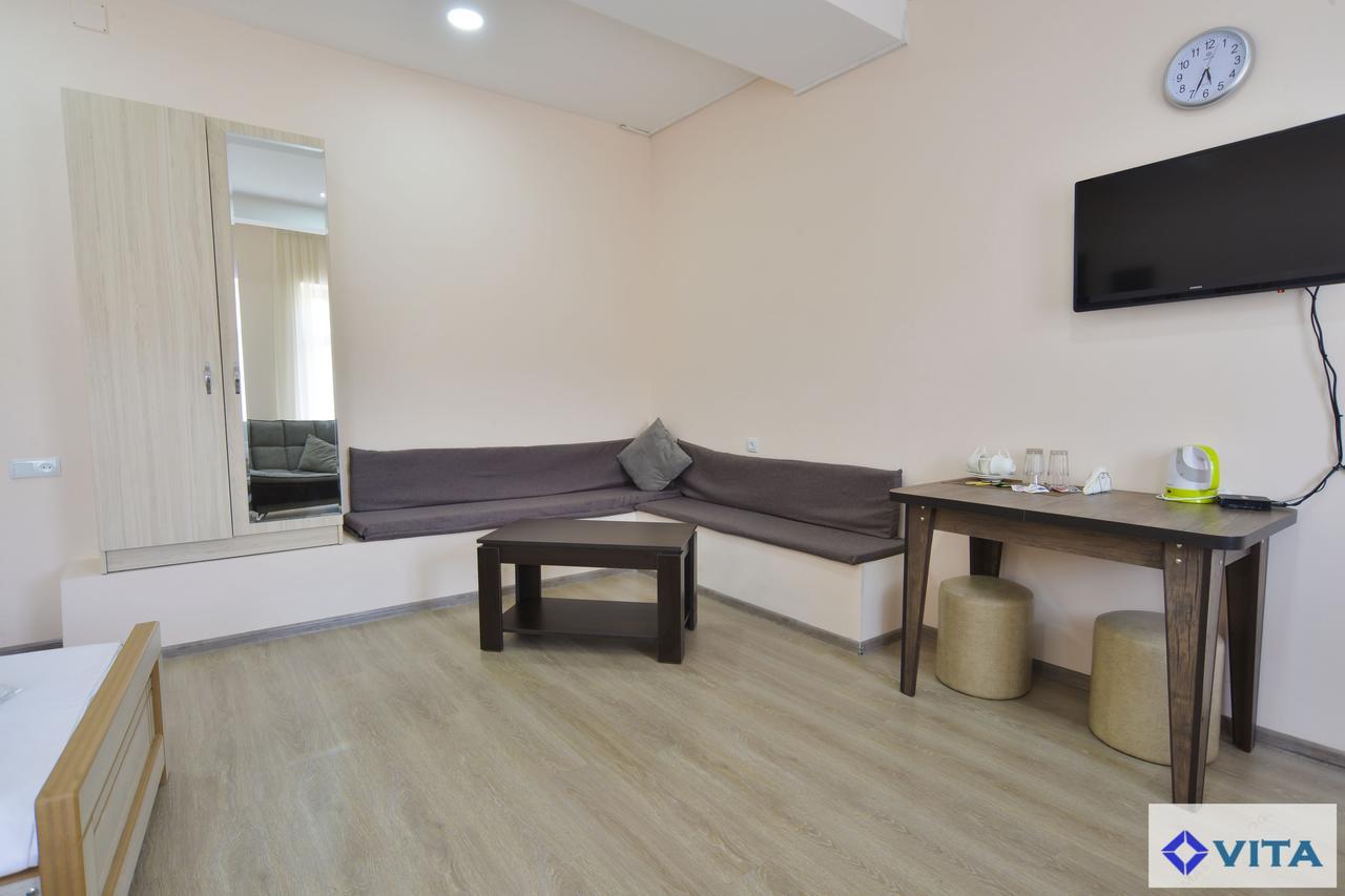 Hotel Vita Tbilisi Ngoại thất bức ảnh